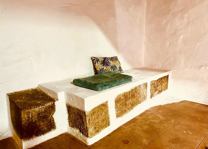 Charming Rustic Wine Cellar House In With Fireplace Hébergement de vacances *