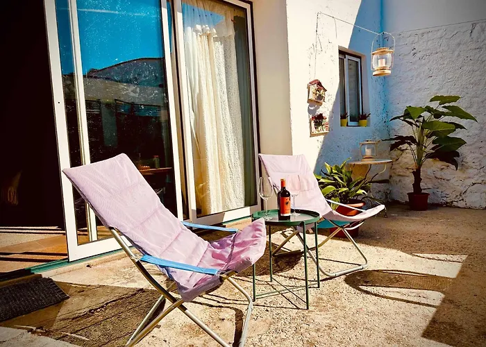 Hébergement de vacances Charming Rustic Wine Cellar House In With Fireplace Reguengo Grande